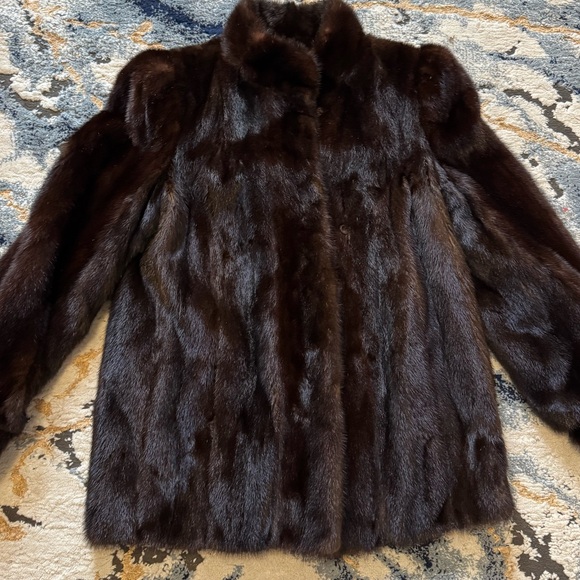 Sold !!!!!Elegant Dark glossy Brown Mink Fur Coat jacket - Picture 11 of 17
